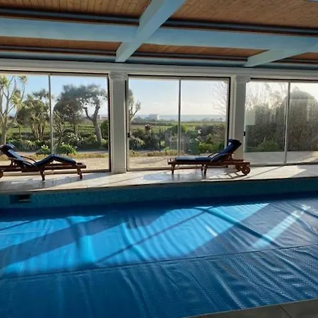 Holiday home Coastal Family Home, Sea Views, Indoor Pool