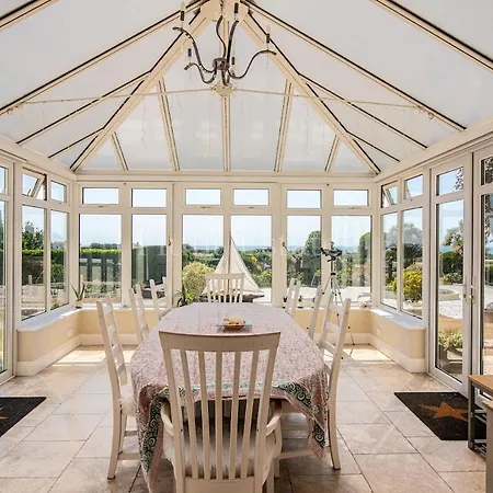 Coastal Family Home, Sea Views, Indoor Pool Holiday home St Ouen's