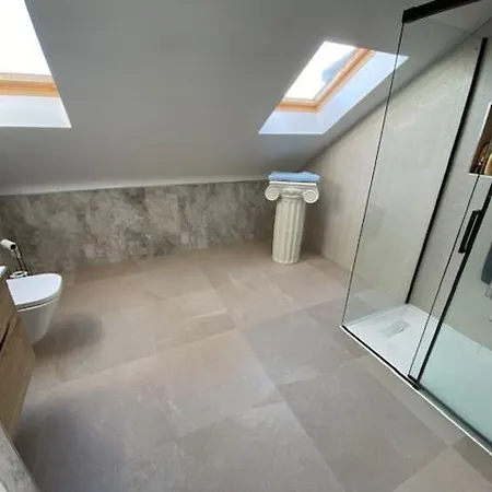 Coastal Family Home, Sea Views, Indoor Pool *
